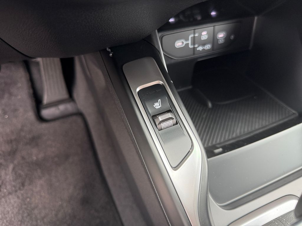 2026 Kia Sorento EX - Photo 18