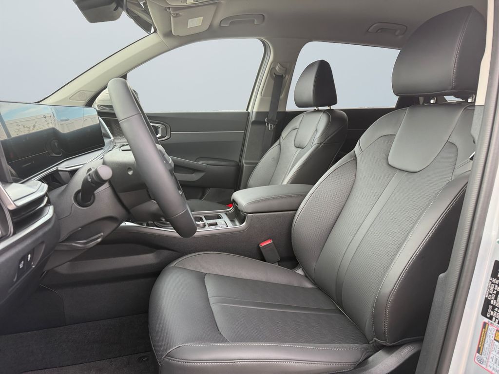2026 Kia Sorento EX - Photo 9