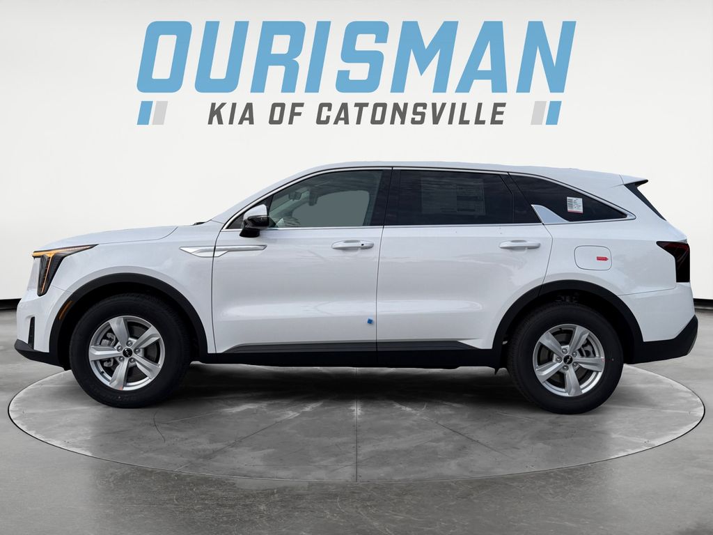 2026 Kia Sorento LX photo 3