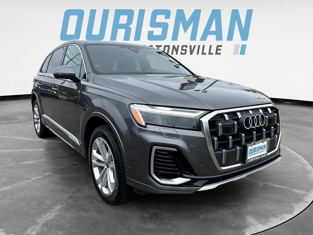 2025 Audi Q7 45 Premium quattro Tiptronic's photo