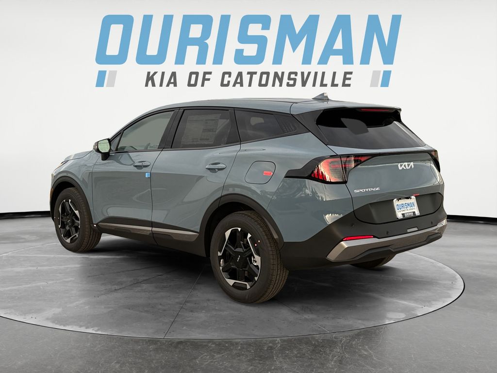 2026 Kia Sportage Hybrid S photo 2