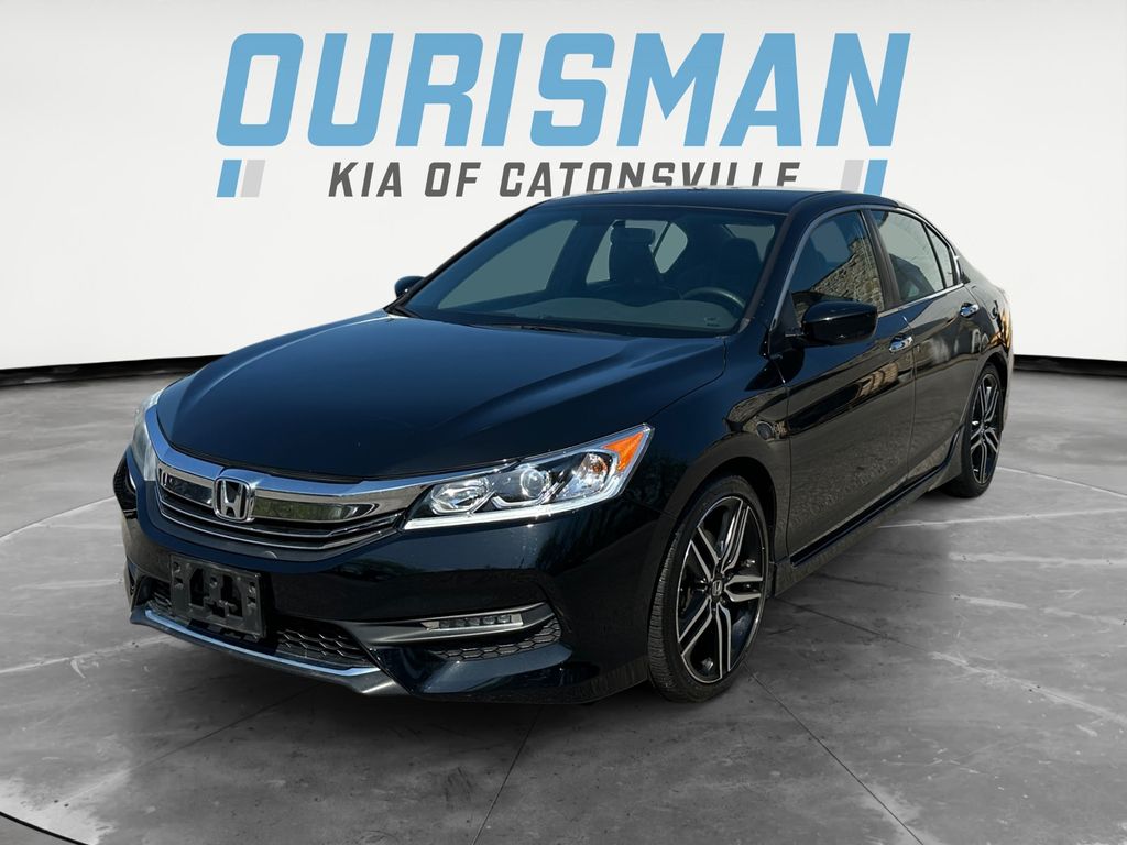 Used 2017 Honda Accord Sport SE with VIN 1HGCR2F11HA207826 for sale in Woodlawn, MD