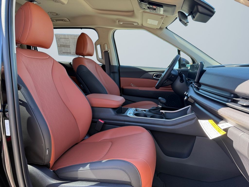 2026 Kia Carnival SX - Photo 15