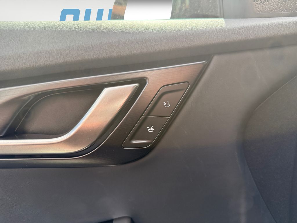 2025 Kia EV6 Wind - Photo 16