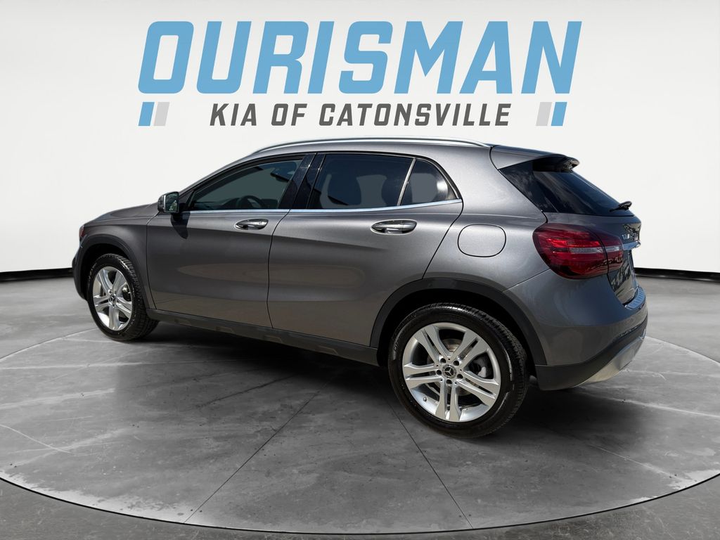 2018 Mercedes Benz GLA 250 4MATIC photo 2