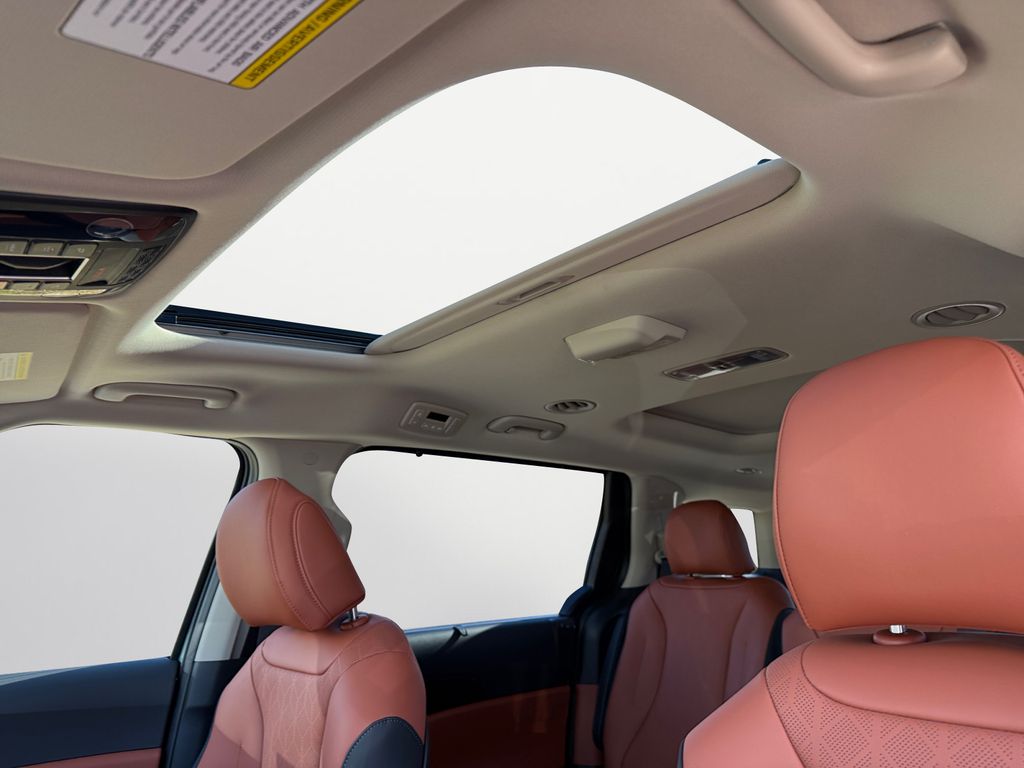 2026 Kia Carnival SX - Photo 18