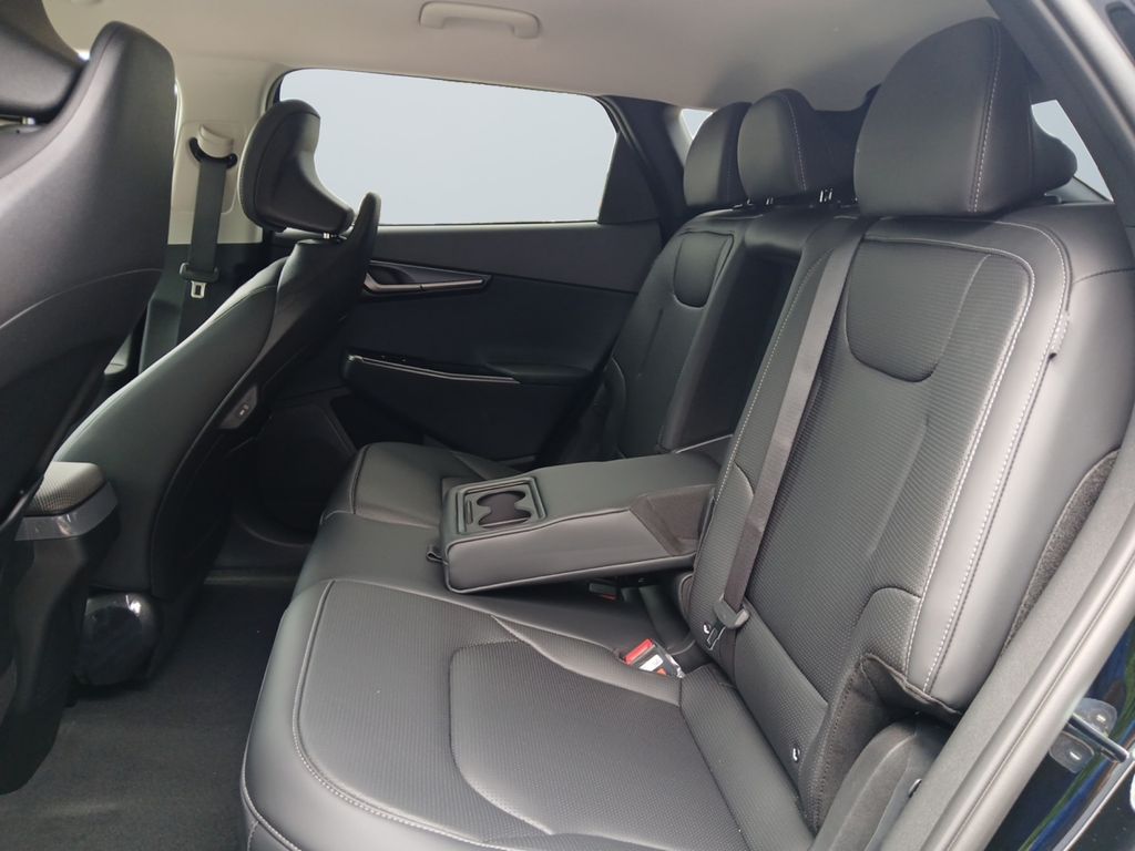 2025 Kia EV6 Wind - Photo 13