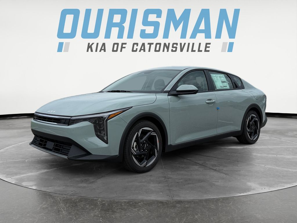 2025 Kia K4 EX photo 2