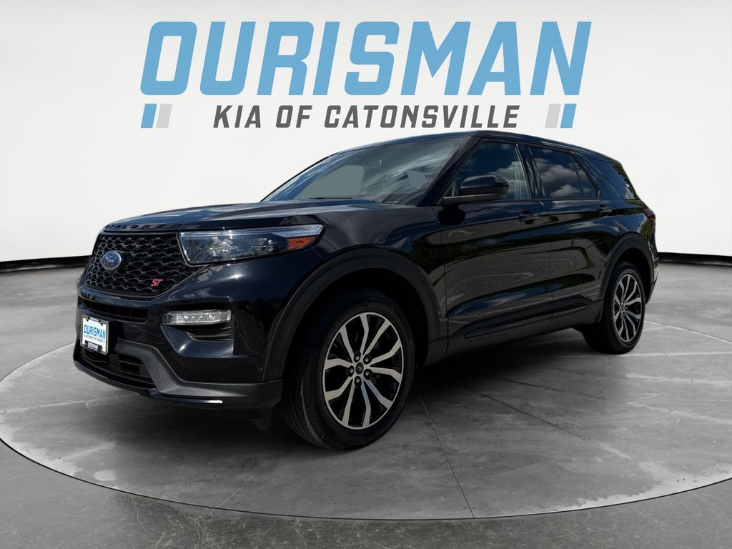 2022 Ford Explorer ST photo 2