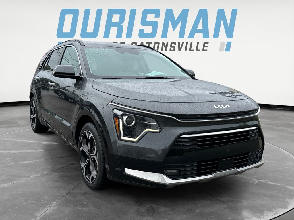 2023 Kia Niro EX Touring HEV's photo