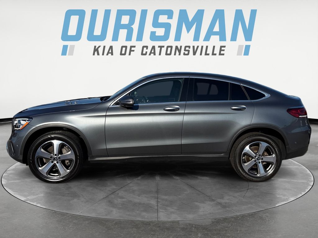 2022 Mercedes Benz GLC 300 4MATIC Coupe photo 2