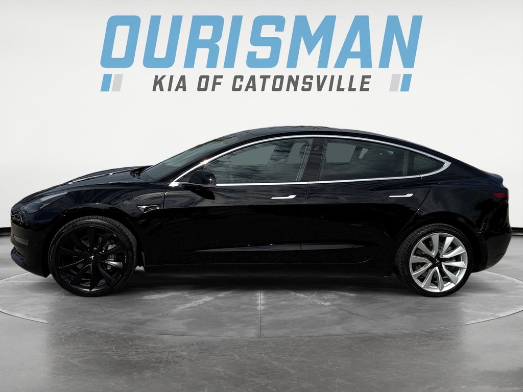 2019 Tesla Model 3 Standard Range Plus photo 3