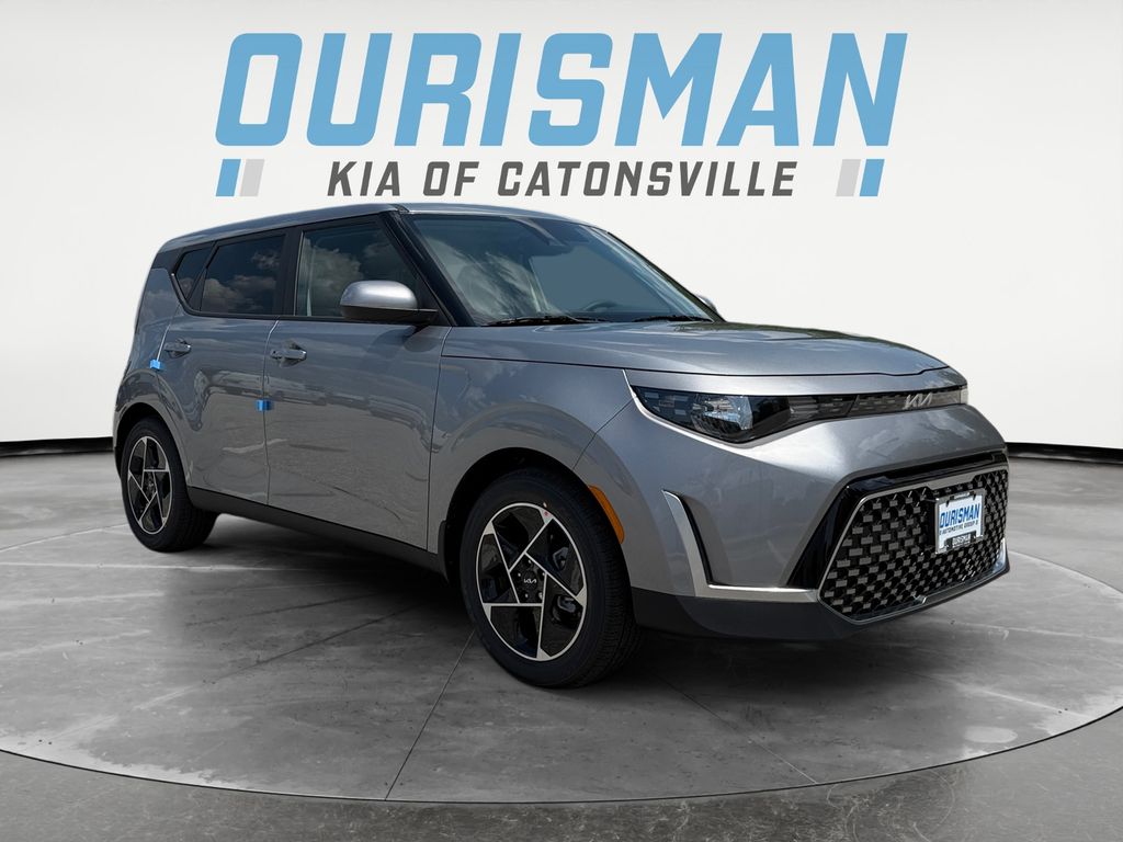2025 Kia Soul EX's photo