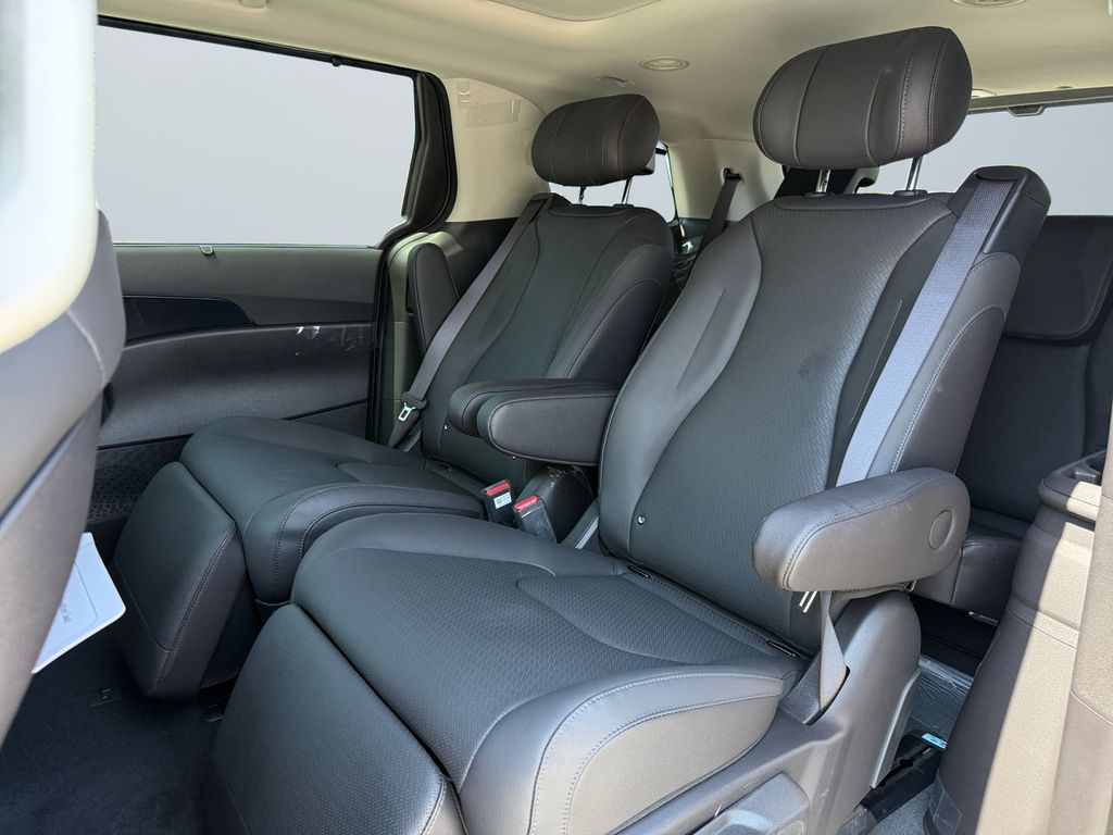 2026 Kia Carnival SX Prestige - Photo 13