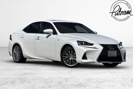 2017 LEXUS IS 200t Sedan