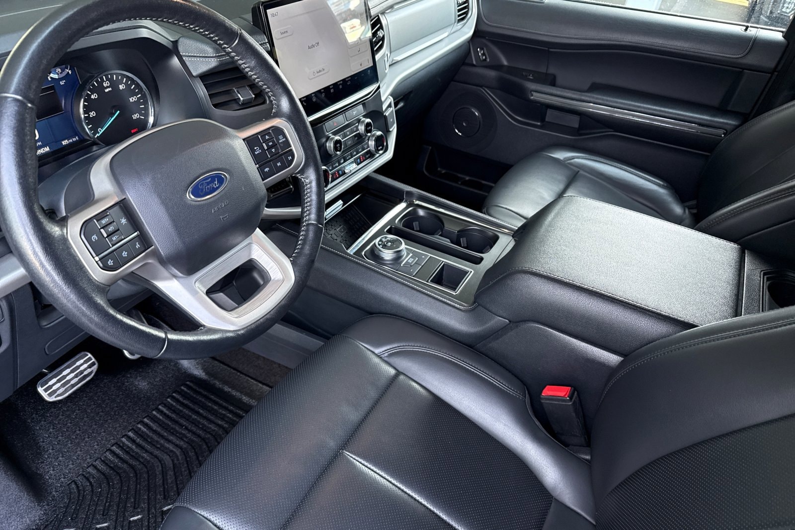 2022 Ford Expedition XLT - Photo 9