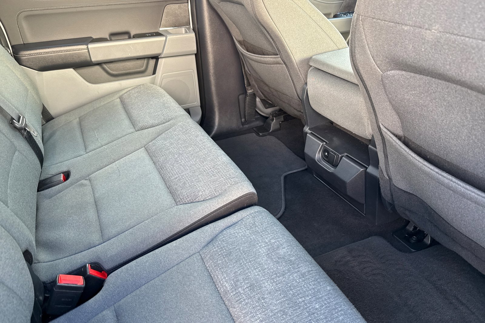 2024 Ford F-150 XLT - Photo 17