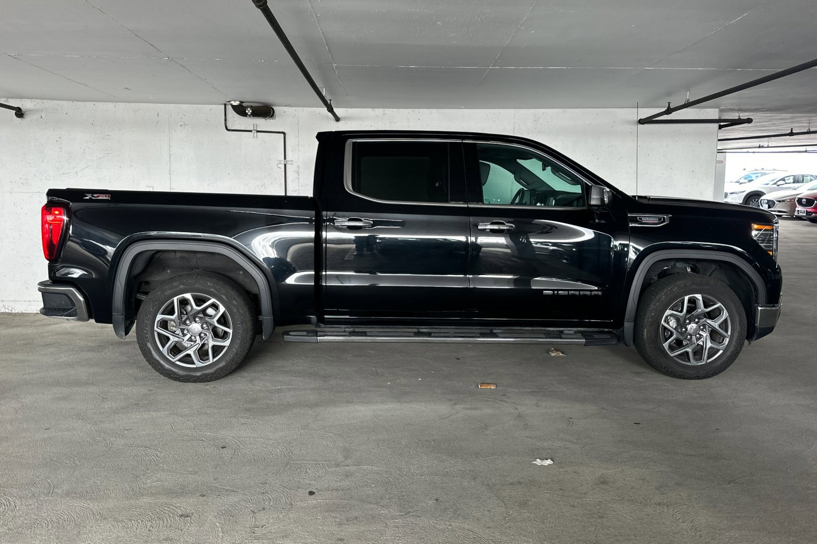 2022 Gmc Sierra 1500 SLT photo 2