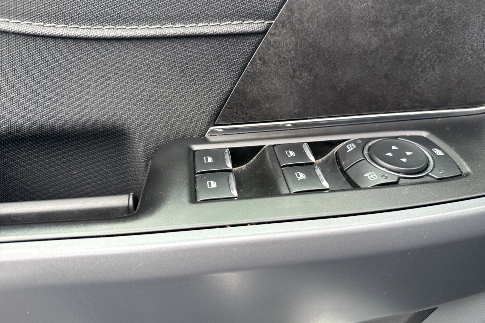 2025 Ford F-150 XLT - Photo 10