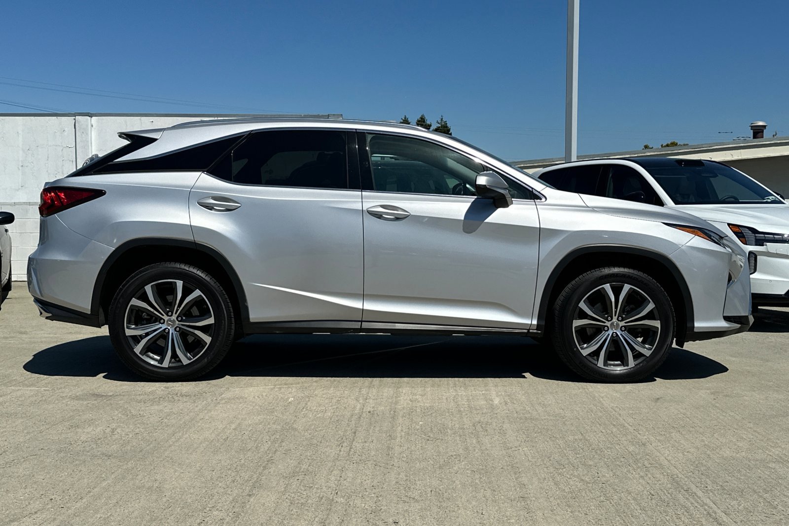2017 Lexus RX 350 photo 2