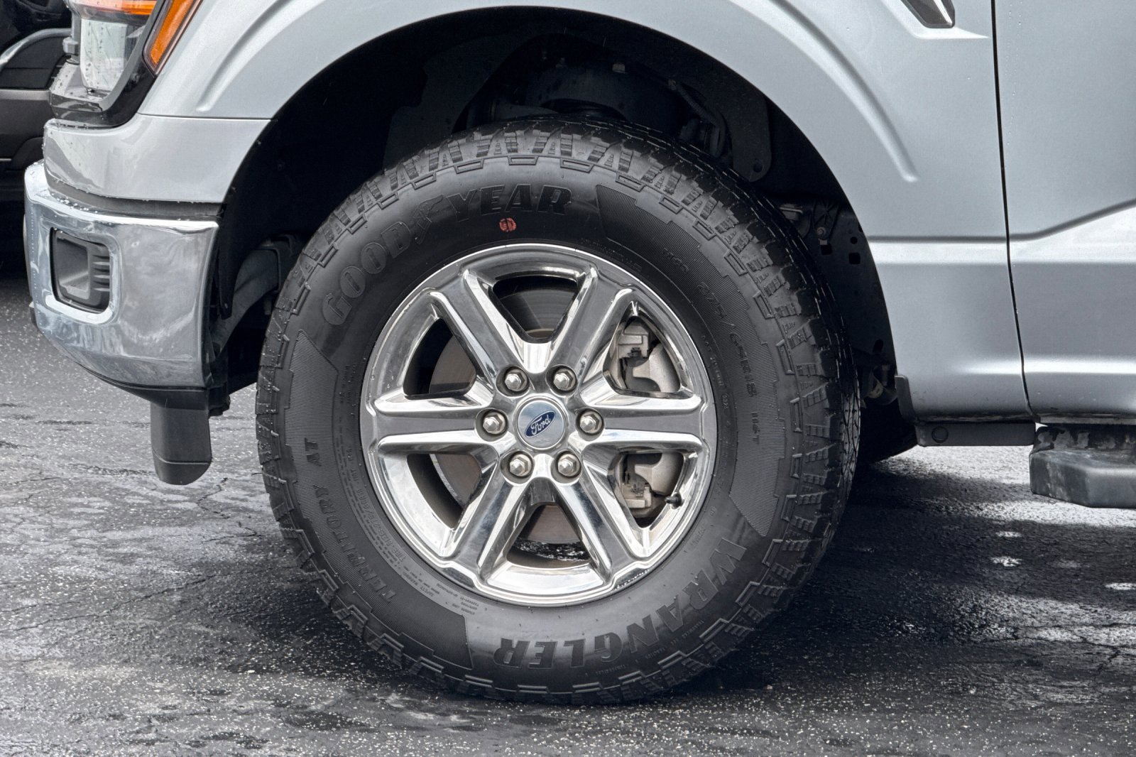 2025 Ford F-150 XLT - Photo 31