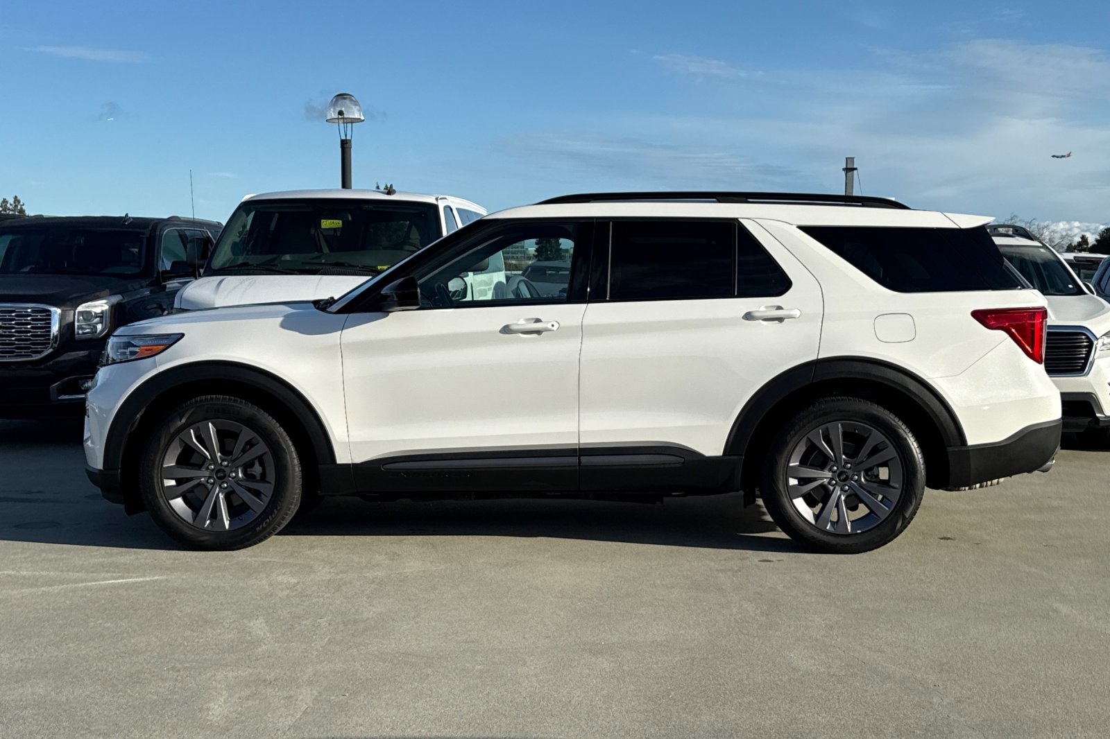 2022 Ford Explorer XLT photo 5