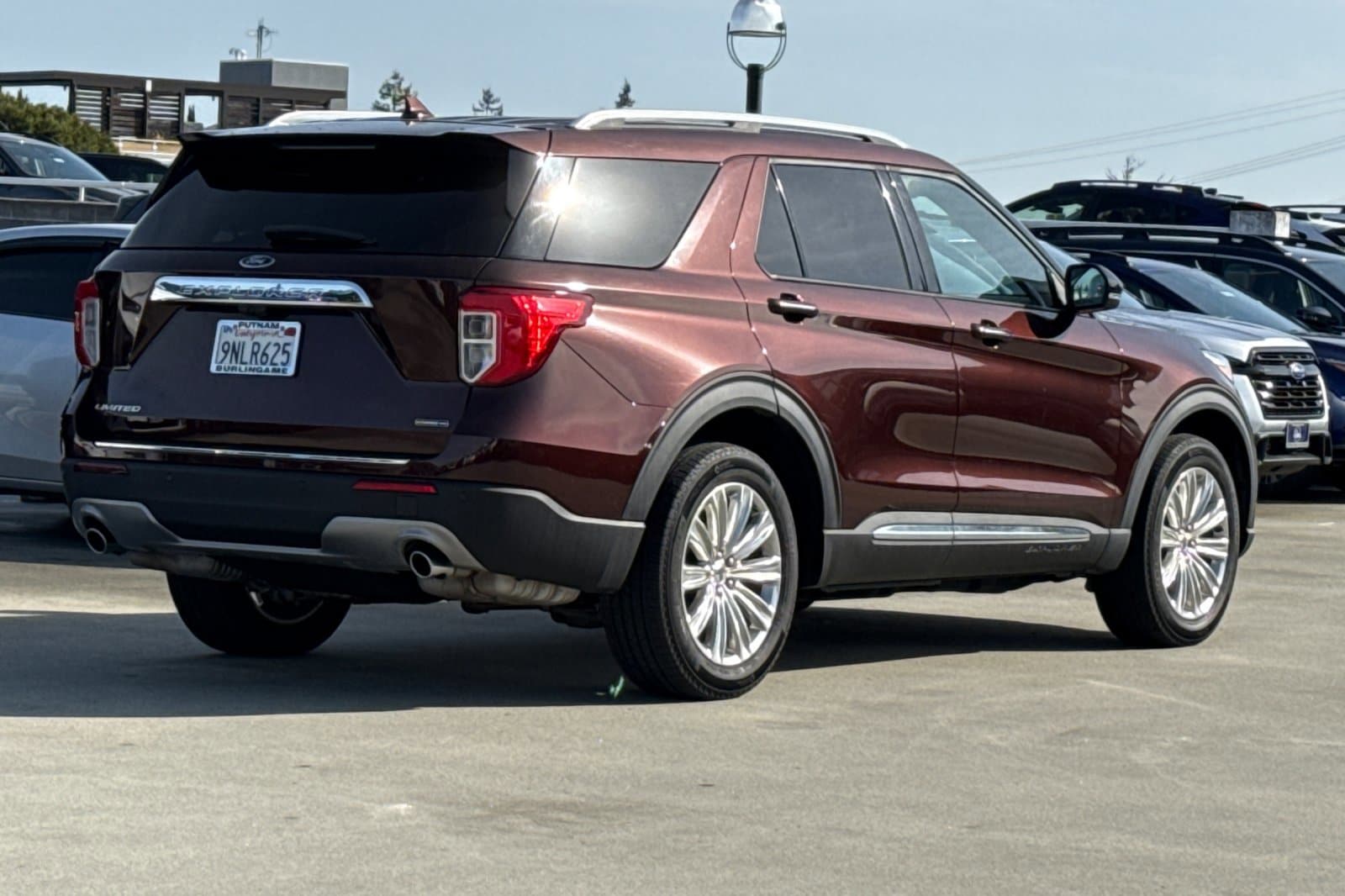 2020 Ford Explorer Limited photo 2