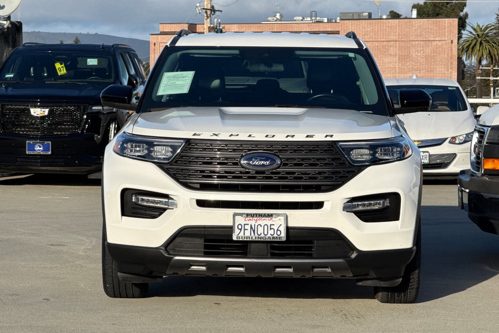2022 Ford Explorer XLT photo 3