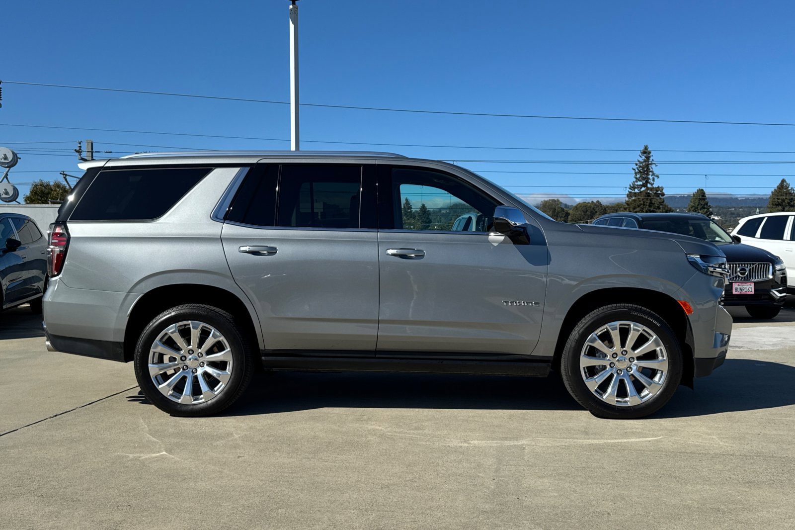 2024 Chevrolet Tahoe Premier photo 2