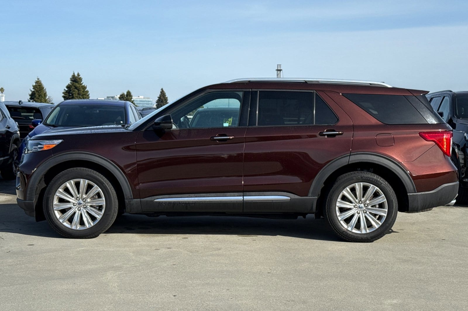 2020 Ford Explorer Limited photo 5