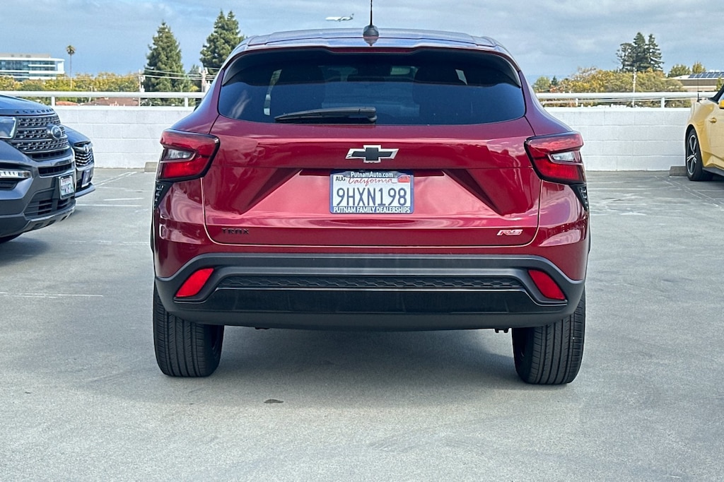 Used 2024 Chevrolet Trax 1RS SUV