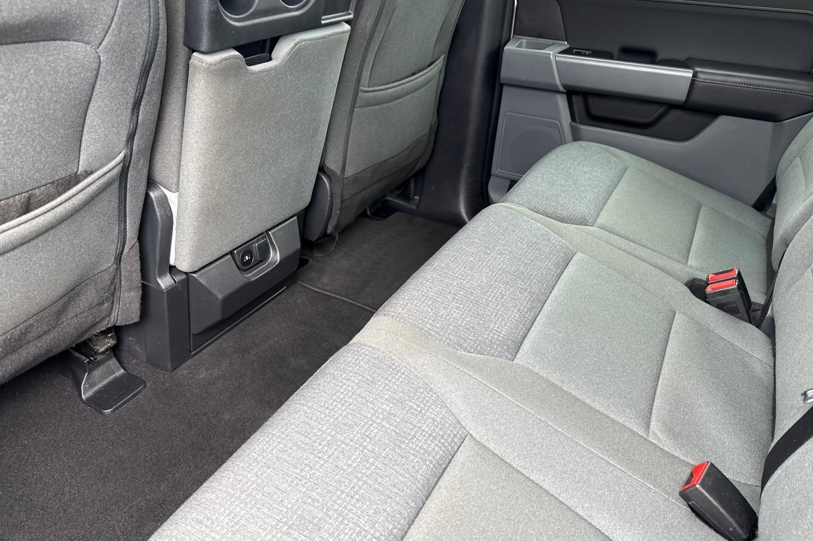 2025 Ford F-150 XLT - Photo 13