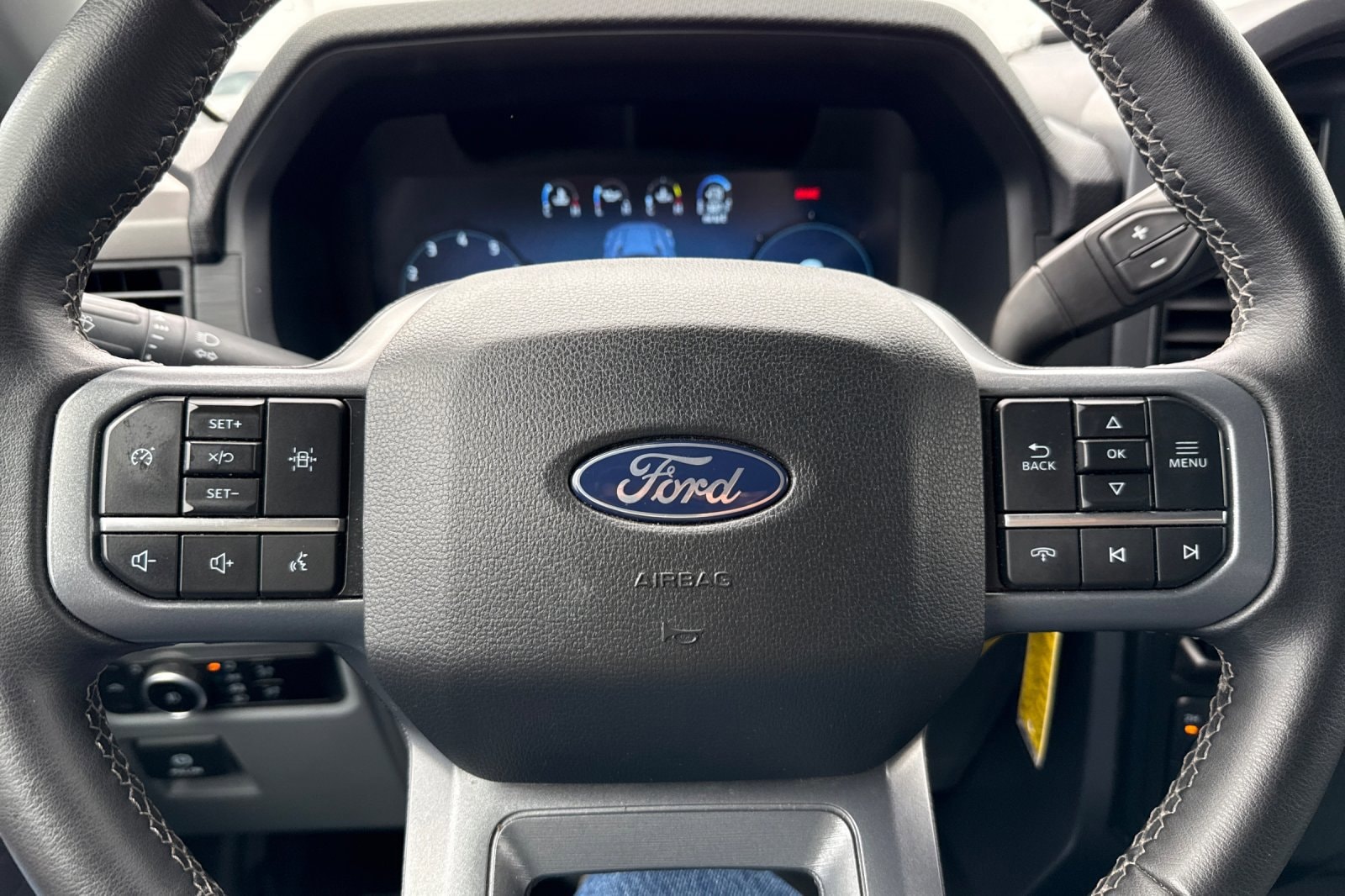 2025 Ford F-150 XLT - Photo 26