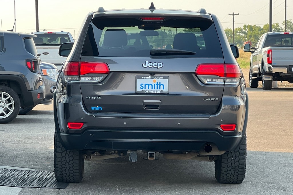 Used 2019 Jeep Grand Cherokee Laredo SUV