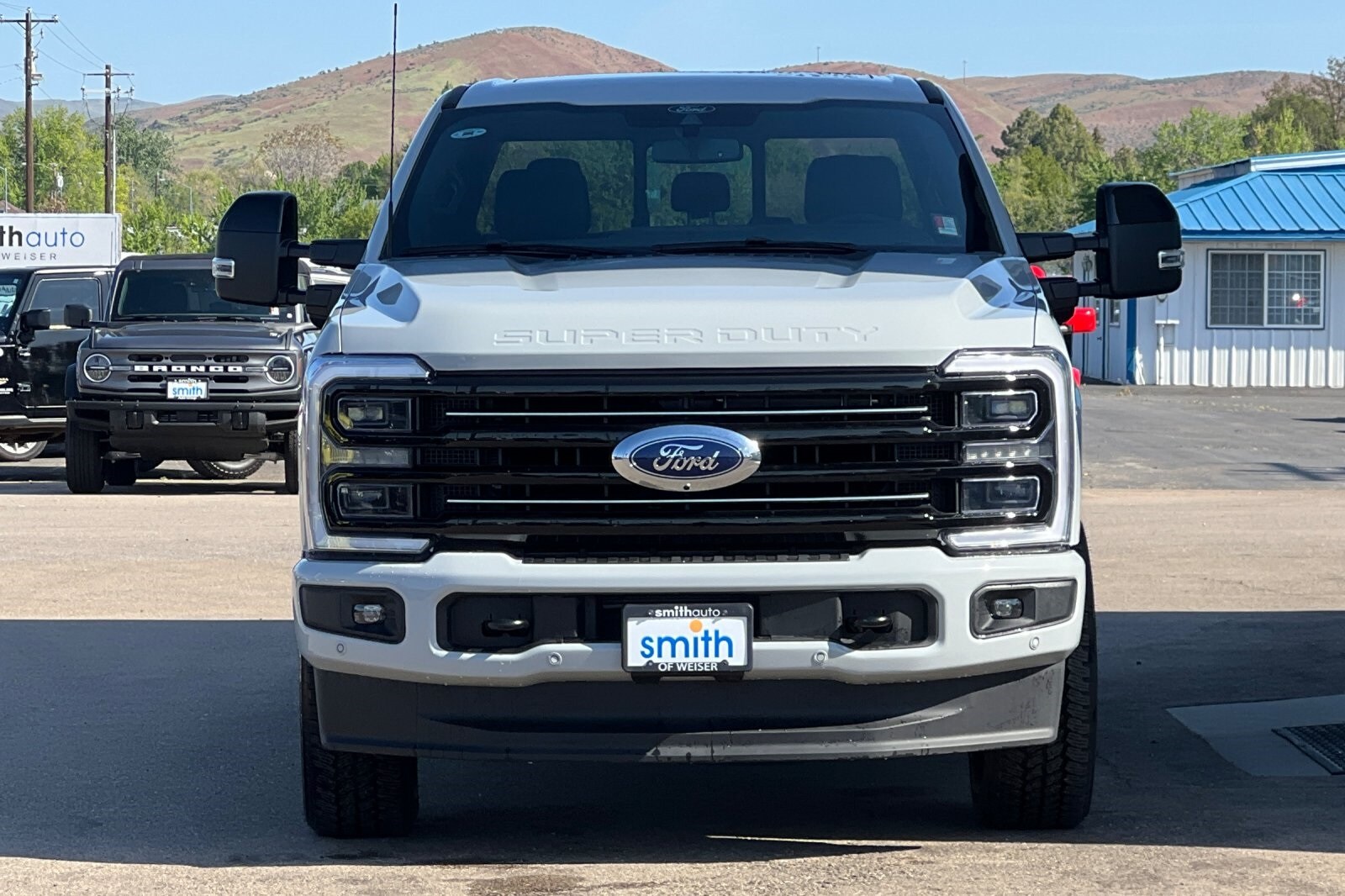 2025 Ford F-350 Platinum photo 3