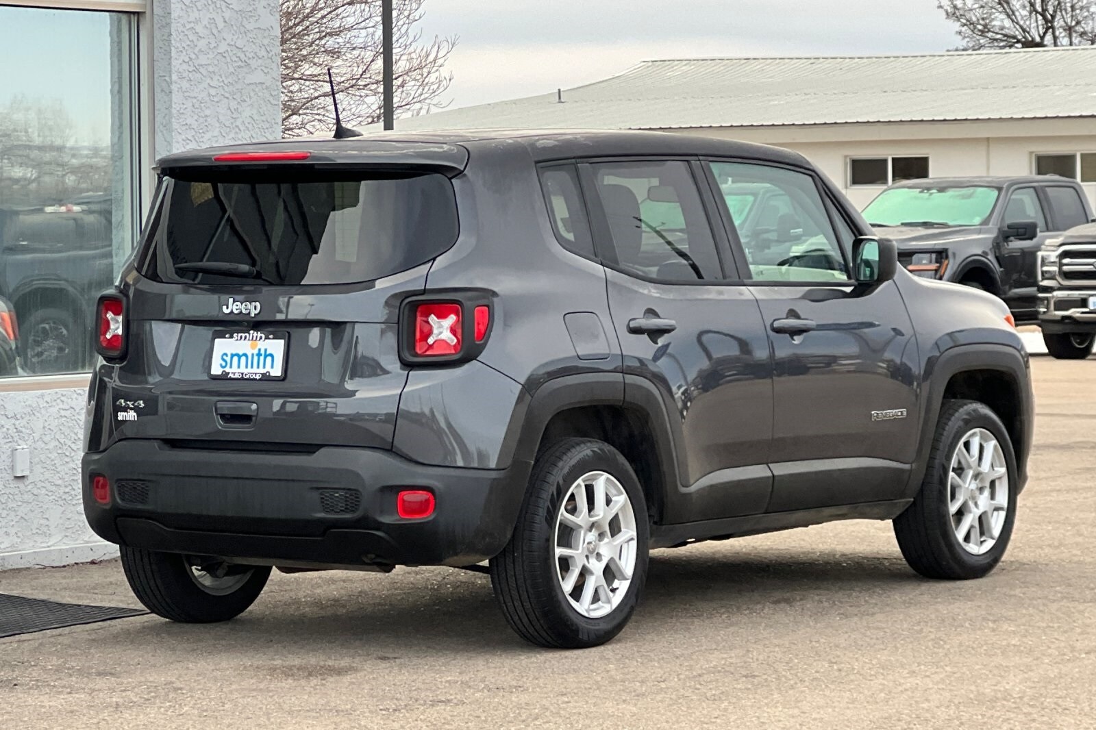 2023 Jeep Renegade Latitude photo 4