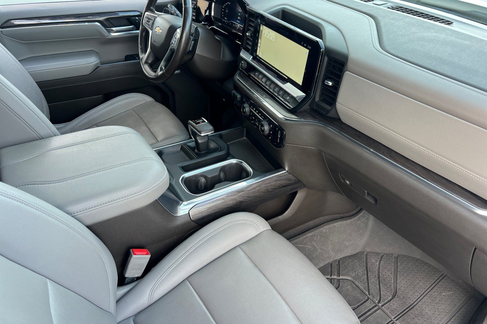 2023 Chevrolet Silverado 1500 LTZ - Photo 16