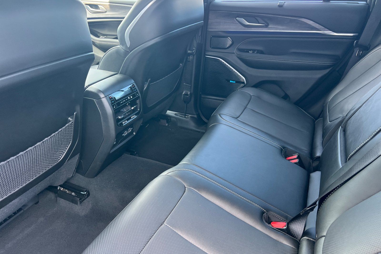 2024 Jeep Grand Cherokee Overland 4xe - Photo 13