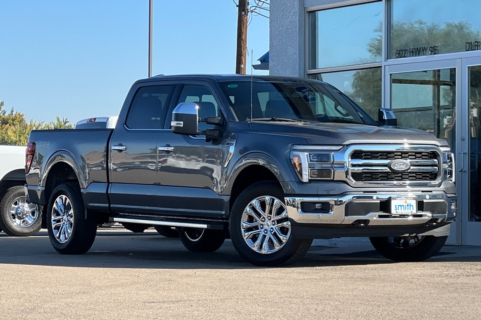 2025 Ford F-150 Lariat photo 2
