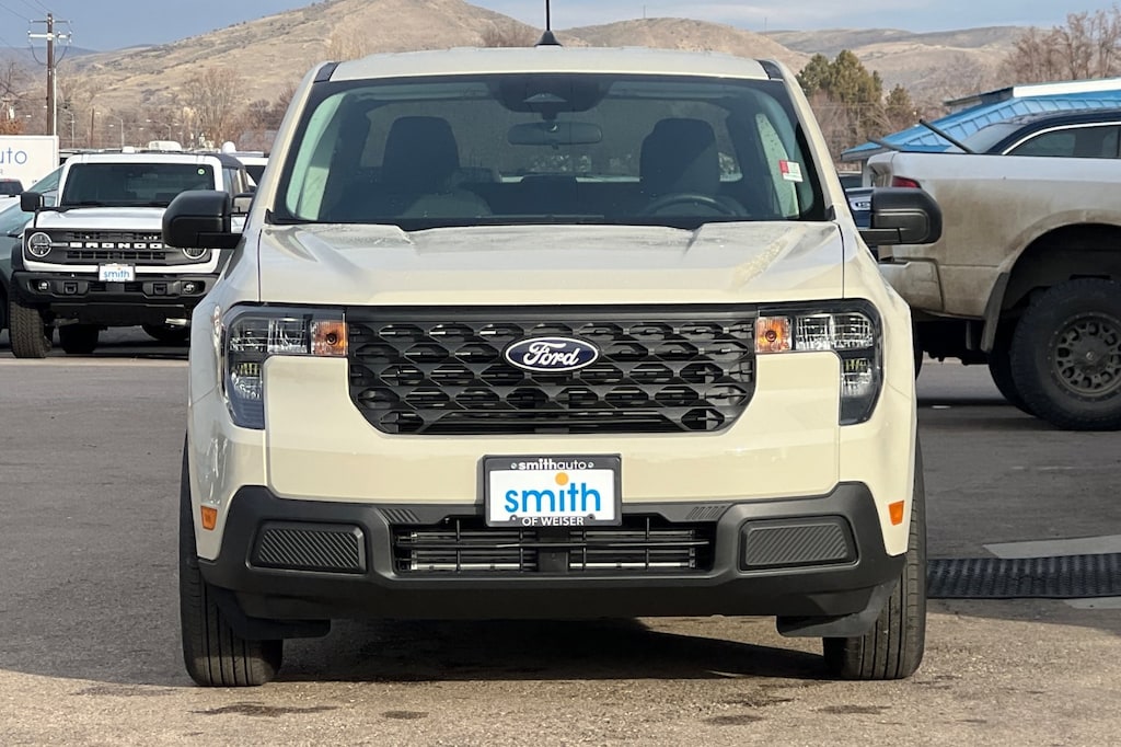 New 2025 Ford Maverick XL Truck