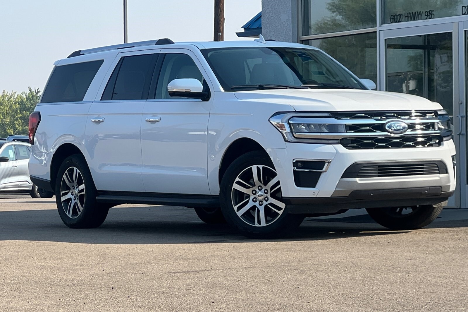 2024 Ford Expedition MAX Limited photo 2