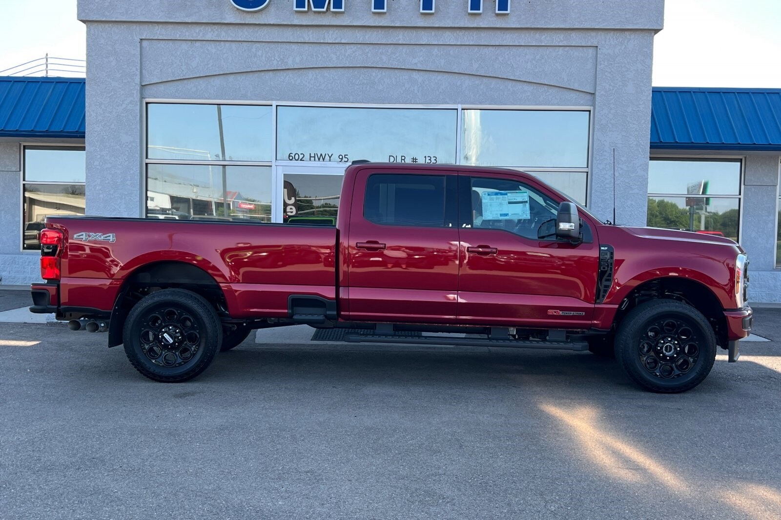 2025 Ford F-350 XLT photo 4