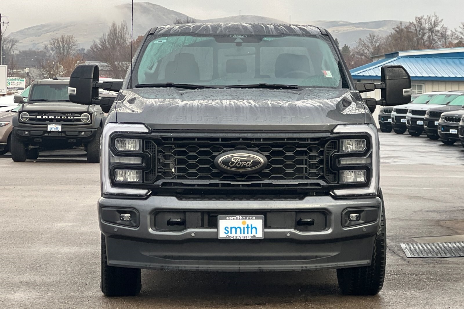 2026 Ford F-350 Lariat photo 2