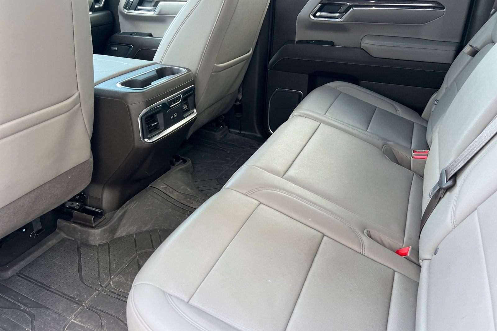 2023 Chevrolet Silverado 1500 LTZ - Photo 13