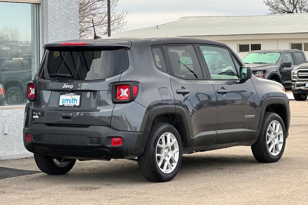 Used 2023 Jeep Renegade Latitude SUV