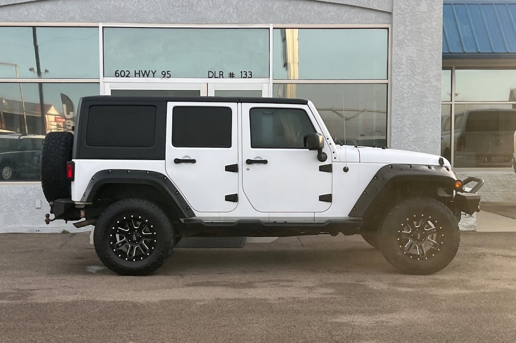 Used 2014 Jeep Wrangler Unlimited Sahara 4x4 SUV