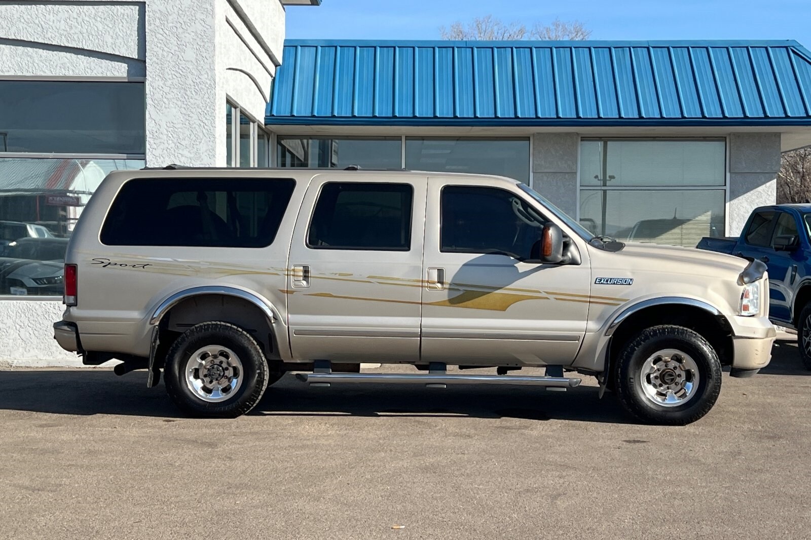 2005 Ford Excursion Limited photo 3