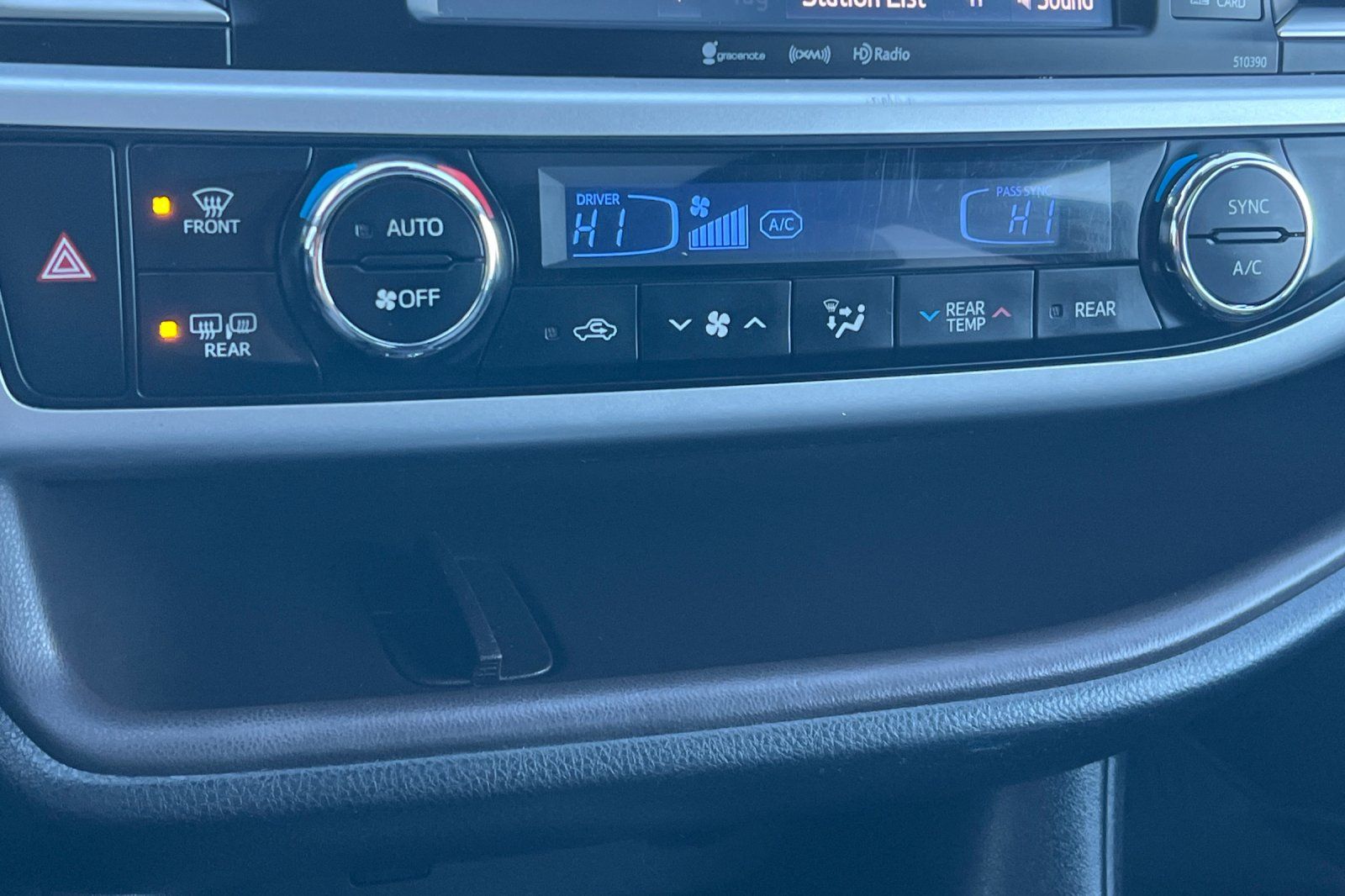 2019 Toyota Highlander XLE - Photo 22