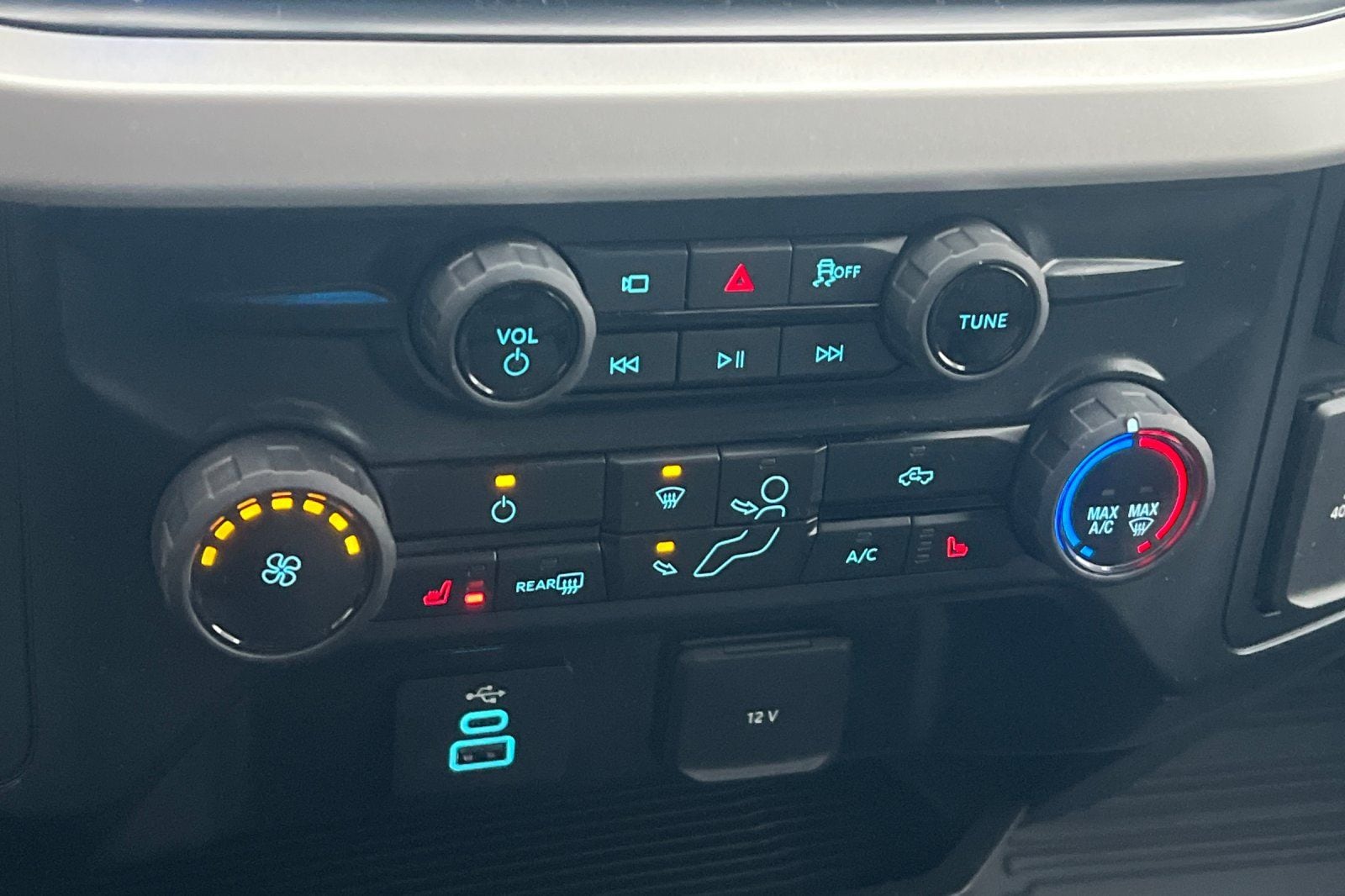 2026 Ford F-350 Super Duty XLT - Photo 17