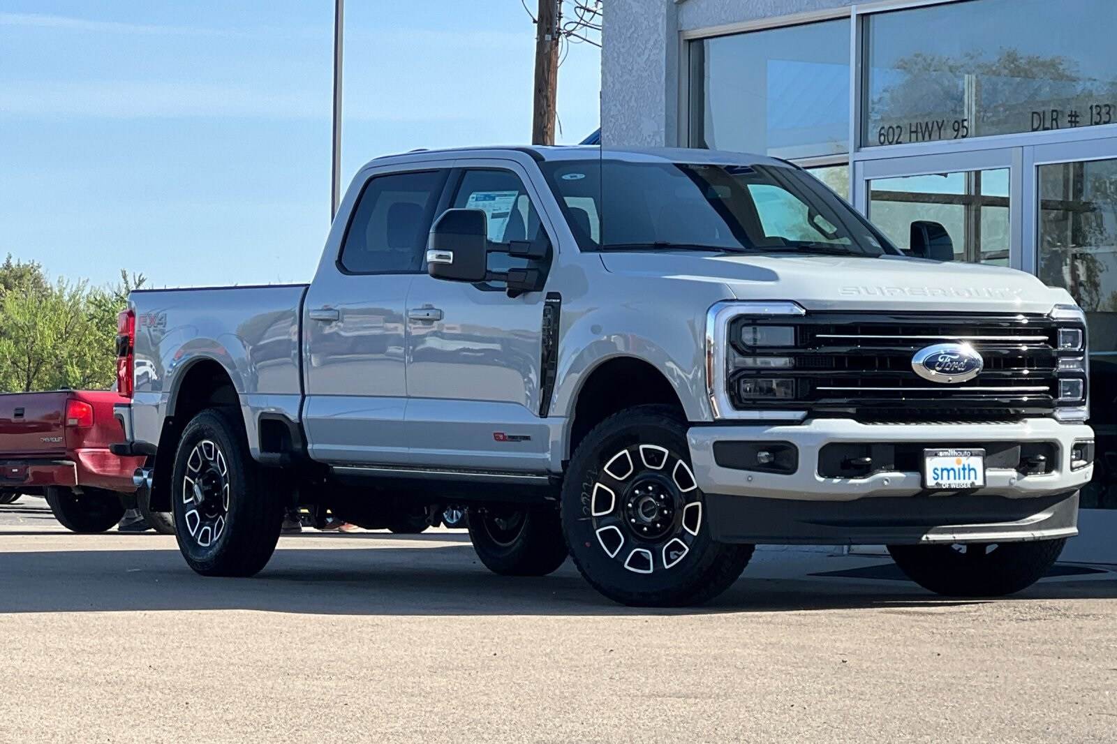 2025 Ford F-350 Platinum photo 2